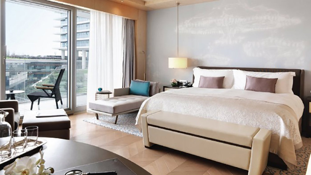 V DELUXE Room 1000X563 (1)
